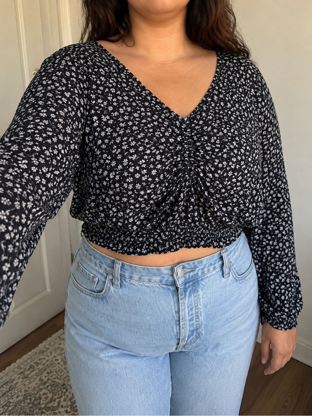 American Eagle Outfitters Navy and Cream Floral Ruched-Front Long Sleeve Blouse